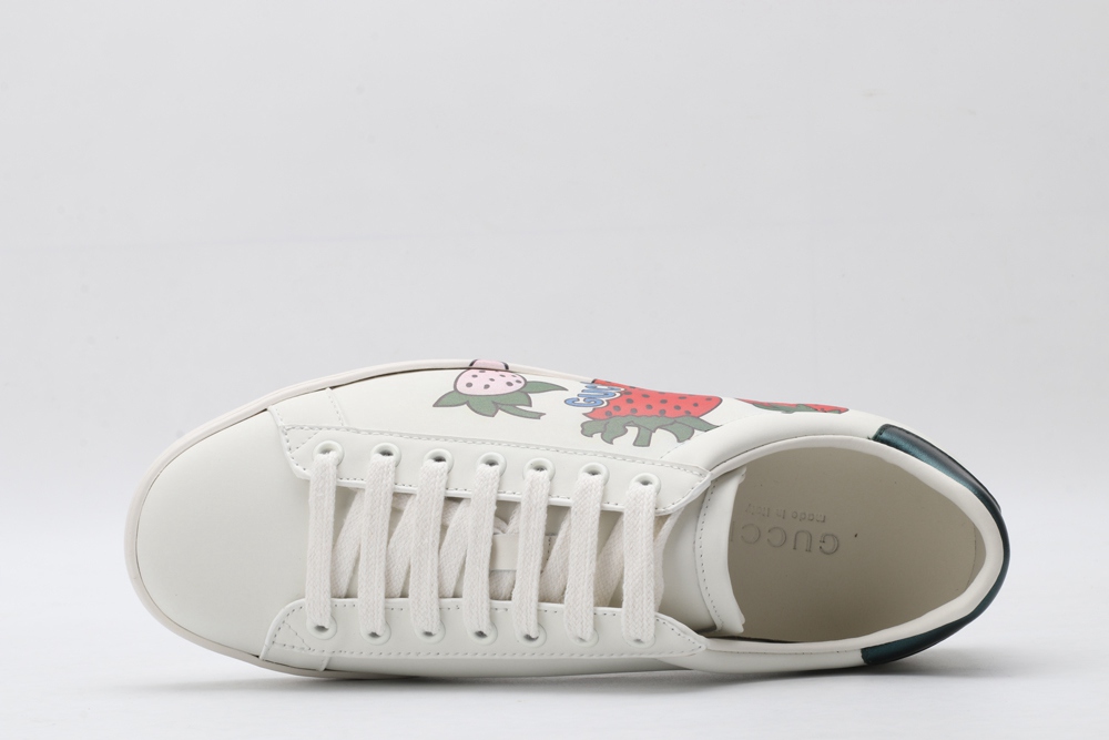 Women s Ace sneaker with strawberry